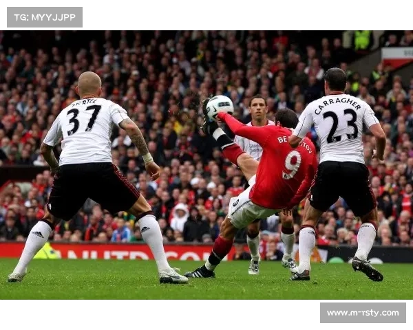 英国足球博物馆获贝斯特私人收藏球衣估值突破百万英镑 英国足球博物馆获贝斯特私人收藏球衣估值突破百万英镑